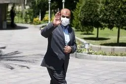 رئیسی با استعفای «رستم قاسمی» موافقت کرد/ افندی‌زاده سرپرست وزارت راه شد