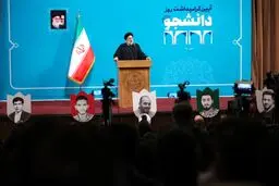 روز دانشجو نماد دشمن ستیزی و بصیرت دانشجویان است/وضع زندگی مردم حتماً بهتر می‌شود