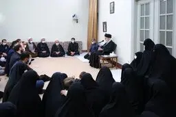 دیدار خانواده آیت‌الله مصباح یزدی با رهبر معظم انقلاب