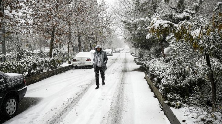 تداوم بارش در نقاط مختلف کشور/ ماندگاری هوای سرد تا فردا