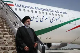 رئیس جمهور وارد خوی شد