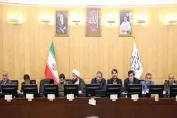 کمیسیون تلفیق خودروسازان را مکلف به واگذاری خودروهای تولیدی در بورس کرد
