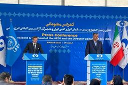 گروسی در نشست خبری با اسلامی: آماده هستیم کار را به پیش ببریم