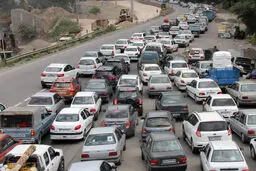 وضعیت راه‌های کشور؛ ترافیک سنگین در چالوس و هراز/ بارش باران در جاده‌های برخی استان‌ها