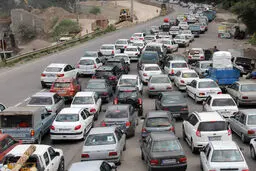 وضعیت راه‌های کشور؛ ترافیک سنگین در چالوس و هراز/ بارش باران در جاده‌های برخی استان‌ها