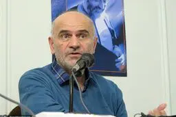 فرشاد مومنی: بدون توسعه؛ روی آرامش را نمی بینیم/ معیشت درست کنید، مردم خودشان بچه دار می شوند