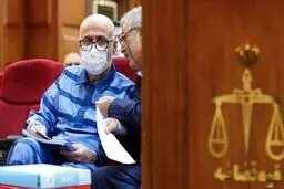 نظر نهایی دیوان عالی کشور درخصوص پرونده اکبر طبری: تایید ۱۲ سال و نیم حبس و۷۴ ضربه شلاق