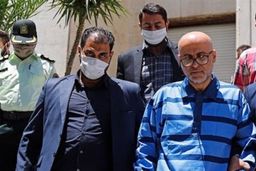 بازگشت اکبر طبری به زندان اوین