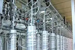 اخبار جدید از برنامه هسته‌ای ایران/ رویترز: ایران غنی‌سازی با سانتریفیوژهای پیشرفته IR-۴‌ را آغاز کرده است