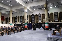 رهبر انقلاب:تورم را کاهش دهید تا کارهای دولت دیده شود