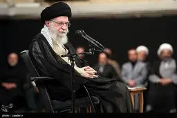 رهبر انقلاب:  دشمن دو نقطه اساسی یعنی «وحدت ملی» و «امنیت ملی» هدف گرفته است و باید در مقابلش ایستاد