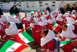 زنگ «شکوفه‌ها» در دبستان‌های کشور طنین‌انداز شد