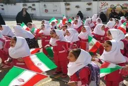 زنگ «شکوفه‌ها» در دبستان‌های کشور طنین‌انداز شد