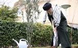 رهبر انقلاب سه اصله نهال غرس کردند
