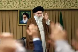 جوانان باید منطق شعار مرگ بر آمریکا و مرگ بر رژیم صهیونیستی را بدانند