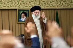 جوانان باید منطق شعار مرگ بر آمریکا و مرگ بر رژیم صهیونیستی را بدانند