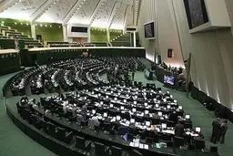 مجلس با تعطیلی شنبه‌ها موافقت کرد