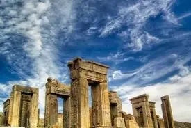 فرونشست زمین تخت جمشید را تهدید می‌کند