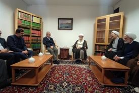 پزشکیان به دیدار آیت الله سبحانی رفت