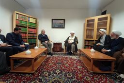 پزشکیان به دیدار آیت الله سبحانی رفت