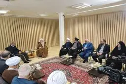 پزشکیان با آیت‌الله جوادی آملی دیدار کرد