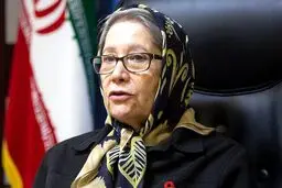 مینو محرز: ایرانی‌ها رکورد مصرف آنتی‌بیوتیک را شکستند!