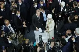 اردوغان در ریاست «عدالت و توسعه» ابقا شد