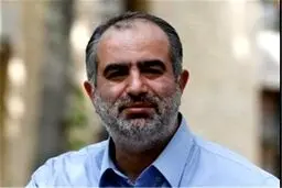 انتقاد تند آشنا از قالیباف: خوب نیست هر نوشته‌ای که بدستتان می‌دهند با صدای بلند بخوانید