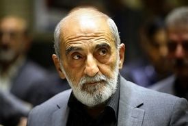 شریعتمداری به دادسرا احضار شد/ شکایت وکلای خاتمی از مدیرمسئول کیهان