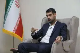 انتقاد تند نماینده پایداری به ظریف: تو غلط کردی، تو کی هستی؟