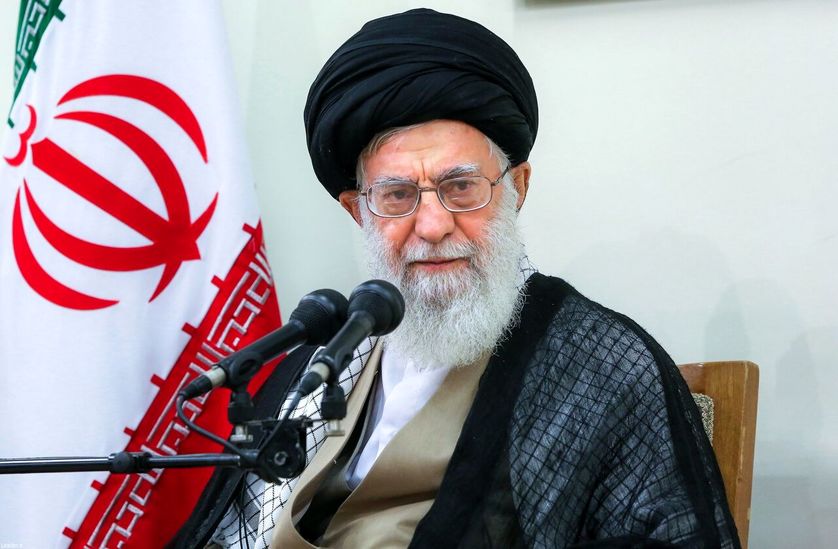 رهبر انقلاب: ملّت ایران جرات دارد که بگوید مرگ بر آمریکا