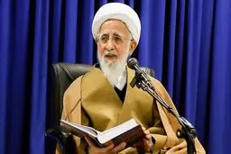 تذکر آیت الله جوادی آملی: جامعه باید با فطرت کامل بشود، نه با طبیعت، نه با بگیر و ببند