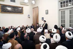 رهبر معظم انقلاب: حوزه علمیه وام‌دار آیت‌الله جوادی آملی است
