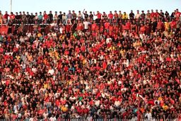 تراکتور – سپاهان بدون حضور تماشاگران زن به دیدار هم می‌روند