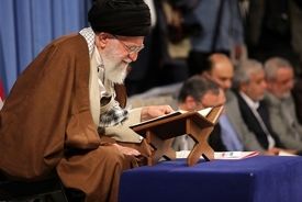 محفل انس با قرآن با حضور رهبر انقلاب فردا در حسینیه امام برگزار می‌شود