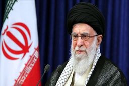 رهبر انقلاب: بعضی ایراد‌ها و انتقاد‌ها به مسئولان بر اثر بی‌اطلاعی است