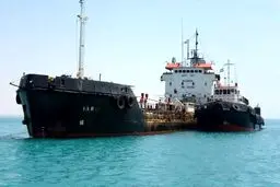 سپاه ۲ نفتکش متخلف خارجی را توقیف کرد