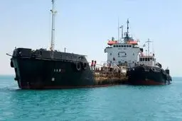 سپاه ۲ نفتکش متخلف خارجی را توقیف کرد