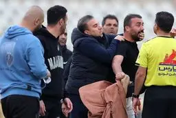 فدراسیون ناتوان و فوتبال رو به قهقرا/ باید خدا را شکر کنیم لیگ کشته نداده است!