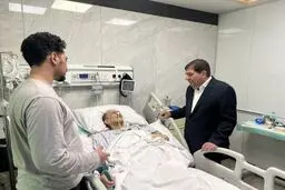 مشاور رهبر انقلاب به عیادت مجتبی رحماندوست رفت