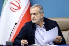پزشکیان از آمادگی دولت برای اختصاص زمین در سواحل جنوبی برای مسکن کارکنان خبر داد