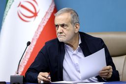 پزشکیان از ۵۰ نماینده تذکر گرفت