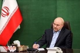 تبریک قالیباف به کارن همایونفر برای انتخاب به‌عنوان چهره سال هنر انقلاب
