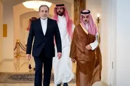 گفتگوی تلفنی عراقچی با وزیر خارجه عربستان درباره مذاکرات ایران و آمریکا