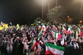 تندروها جاده‌ صاف‌کن کسانی شده‌اند که رویای انزوای ایران را در سر می‌پرورانند