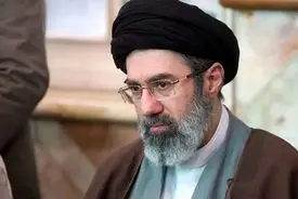 سومین رهبر انقلاب توسط مجلس خبرگان رهبری تعیین و معرفی شد