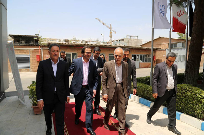 تقدیر نماینده رئیسجمهور از عملکرد بانک ملی ایران در حمایت از اقتصاد کشور