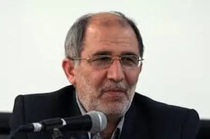 فرمانده نیروی دریایی سپاه: ۲۷ ناو هواپیمابر ثابت در خلیج فارس داریم 
