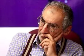 صبح امروز صادق زیباکلام بازداشت شد