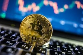 قیمت بیت کوین و ارز‌های دیجیتال امروز پنجشنبه ۱۲ تیر ۱۴۰۴ + جدول
